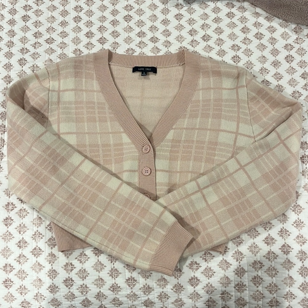 Long sleeve cropped cardigan